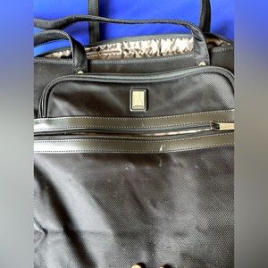 Black Travel Pro City Tote